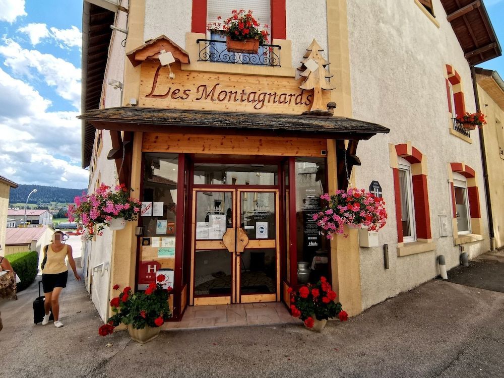 Hotel Les Montagnards 1