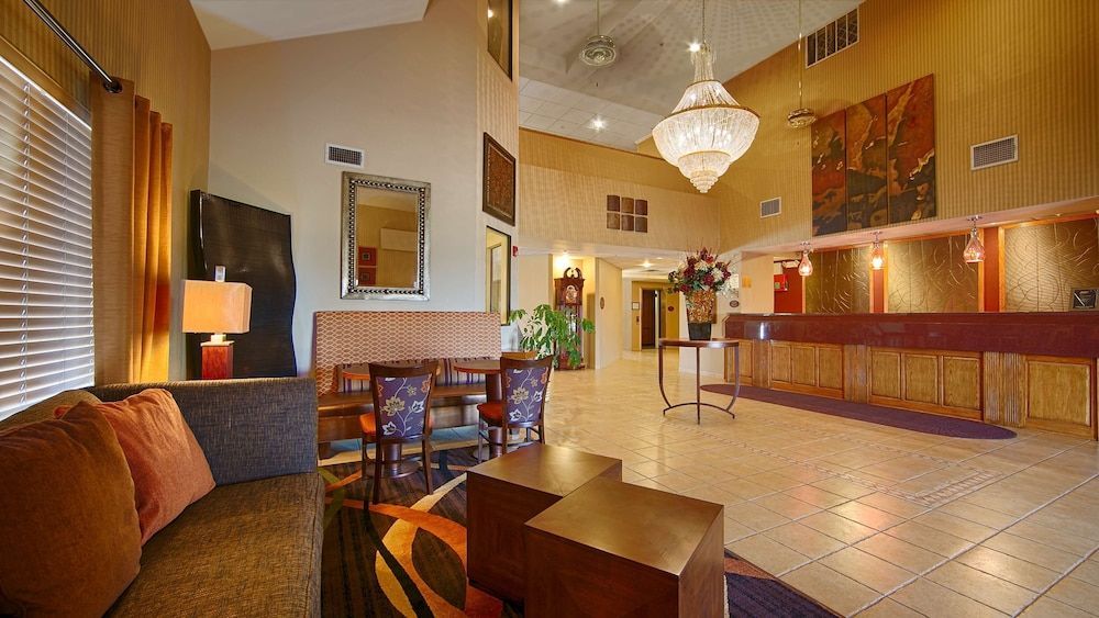 Best Western Plus Tulsa Woodland Hills Hotel and Suites 2