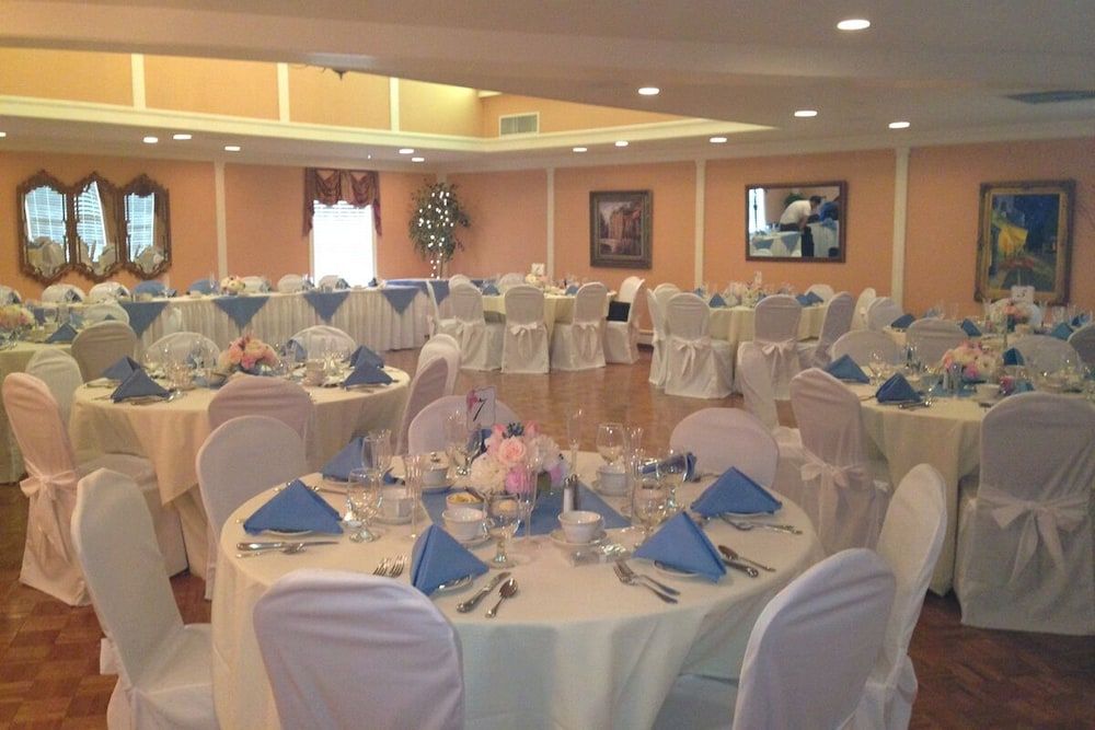 Plumsteadville Inn 2