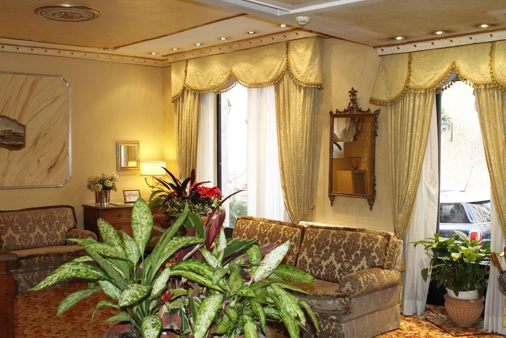 Hotel Eliseo 2