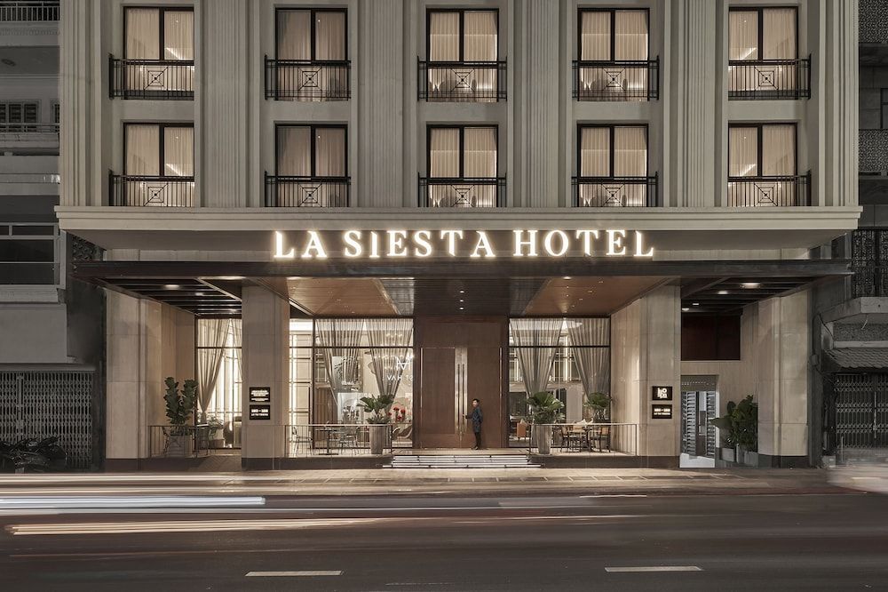 La Siesta Premium Saigon 1