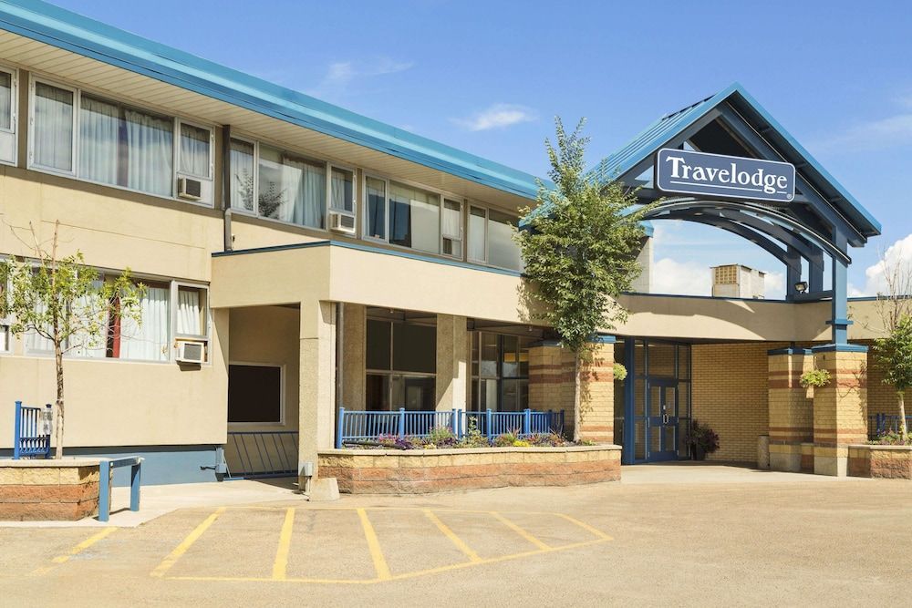 Travelodge by Wyndham Edmonton East 1