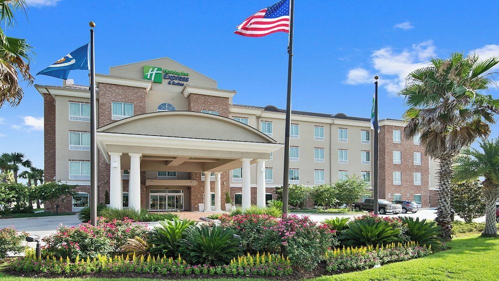 Holiday Inn Express & Suites GONZALES by IHG 1