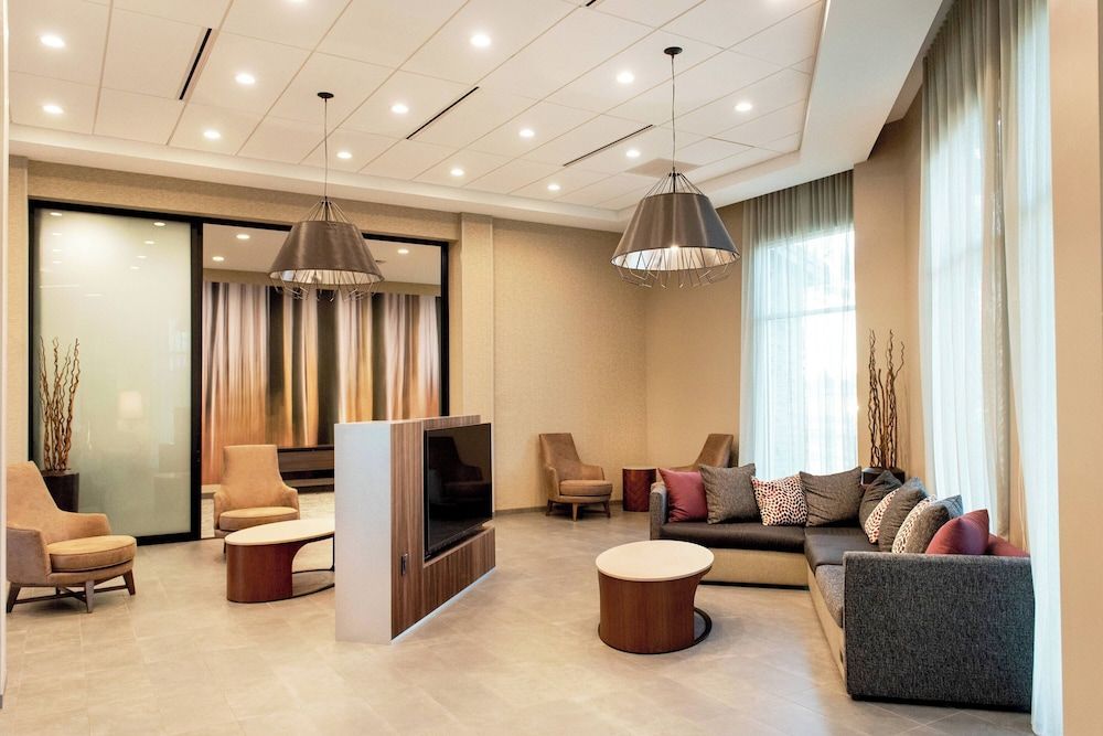 Courtyard by Marriott Mesa at Wrigleyville West 2
