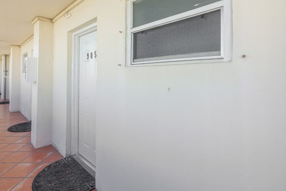 Boutique Apartments North Bay Village 2