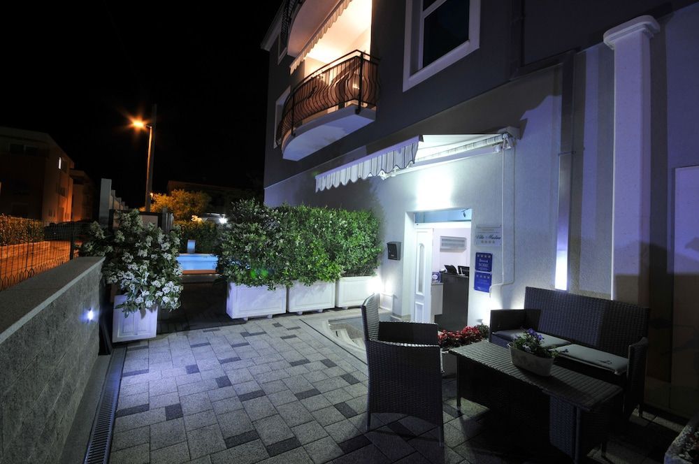 Apartments & Rooms Villa Maslina 1
