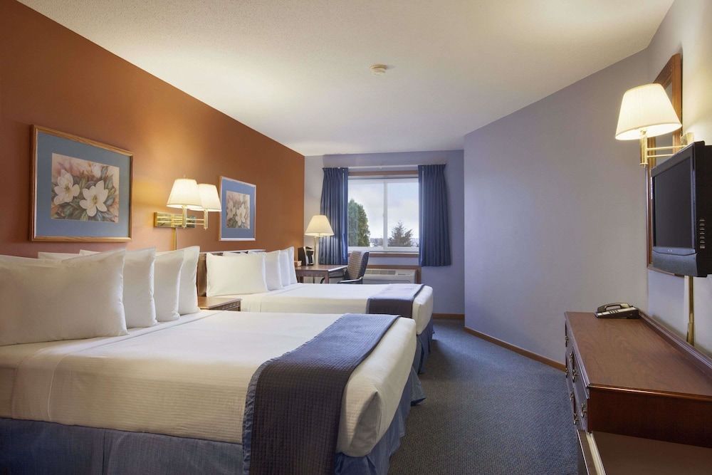 Travelodge by Wyndham Motel of St Cloud 1