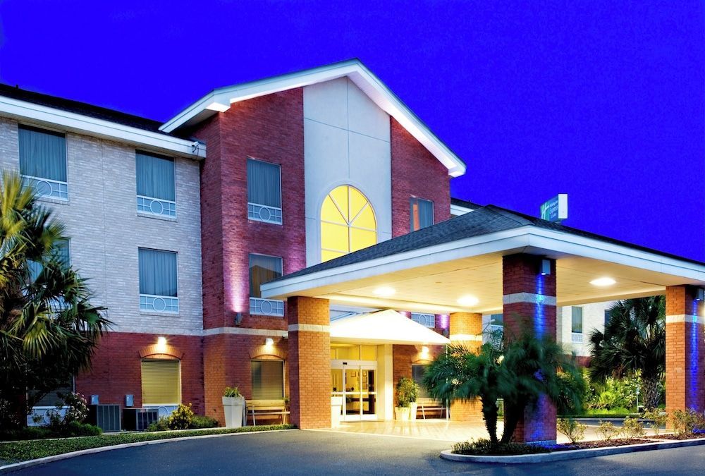 Holiday Inn Express & Suites WESLACO by IHG 1