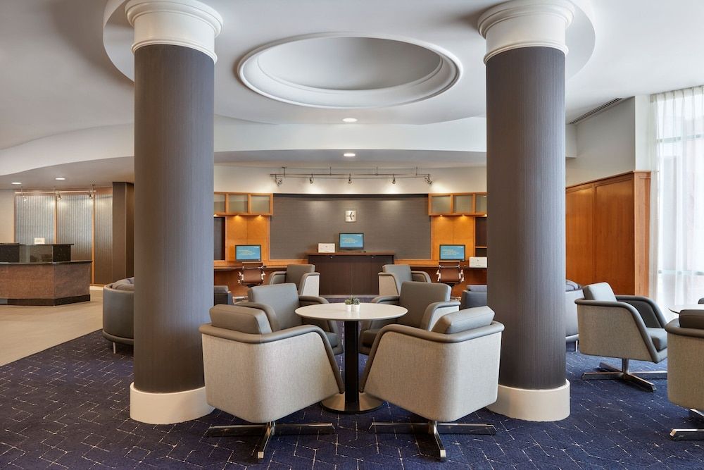 Courtyard by Marriott Toronto Mississauga/Meadowvale 2