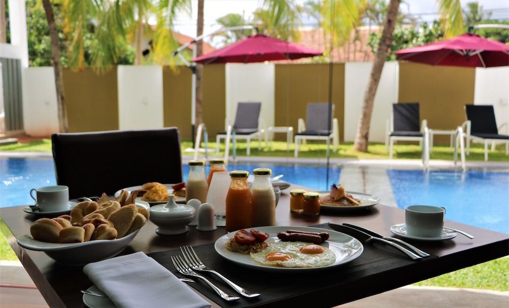Daffodils Beach Negombo 1