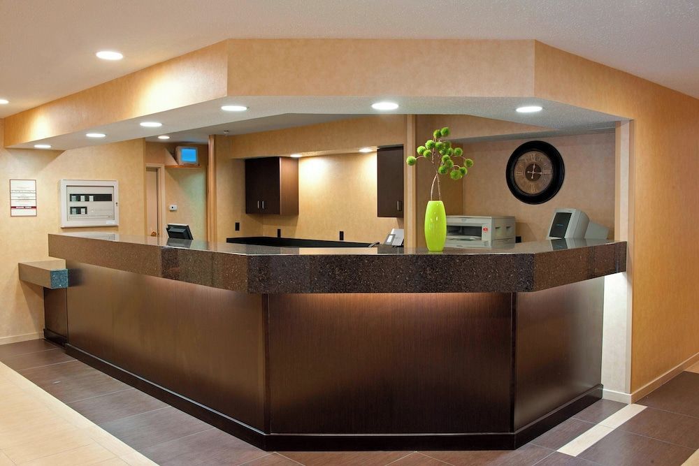 Residence Inn Lansing West 2