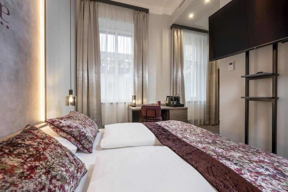 HOTEL andrä 2