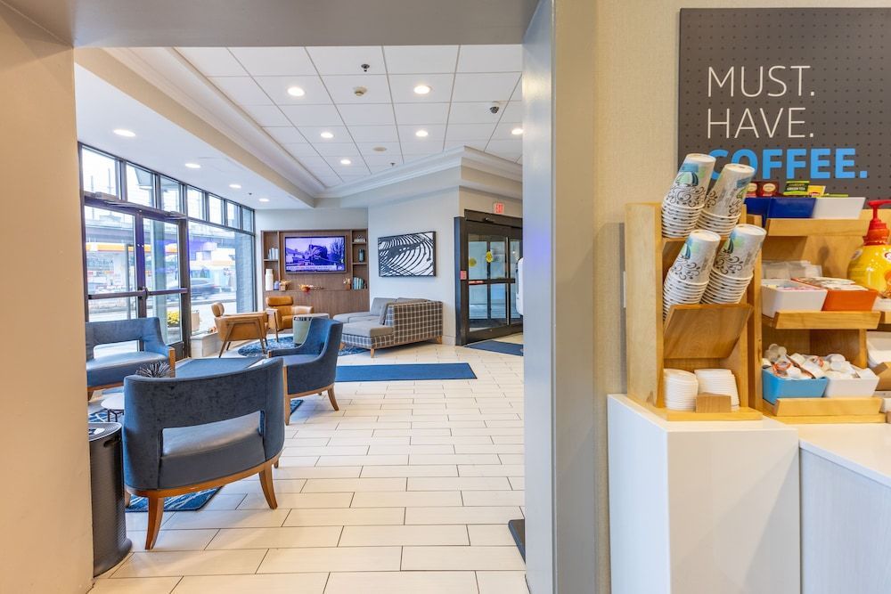 Holiday Inn Express & Suites BOSTON - CAMBRIDGE by IHG 2