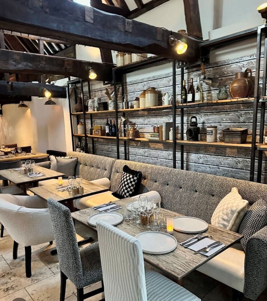 White Hart Hotel 1