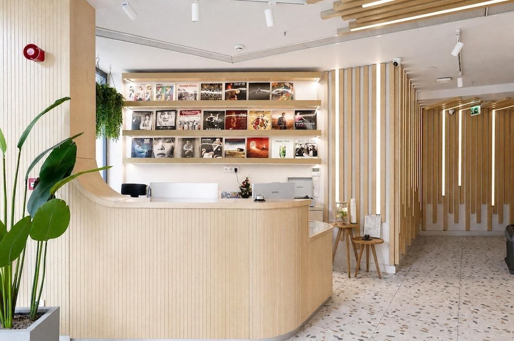 Bird Nest Suites 2