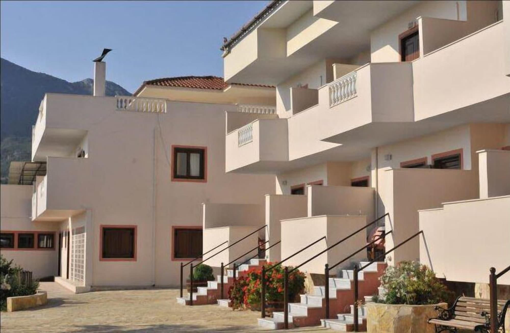 Aristotelis 1