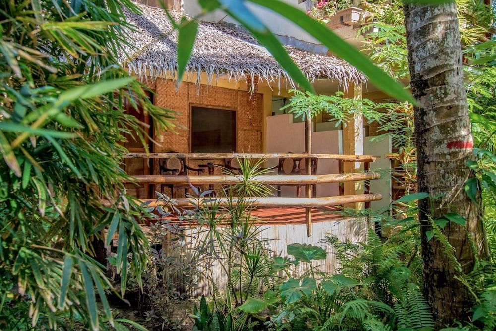 Bamboo Bungalow Resthouse 1