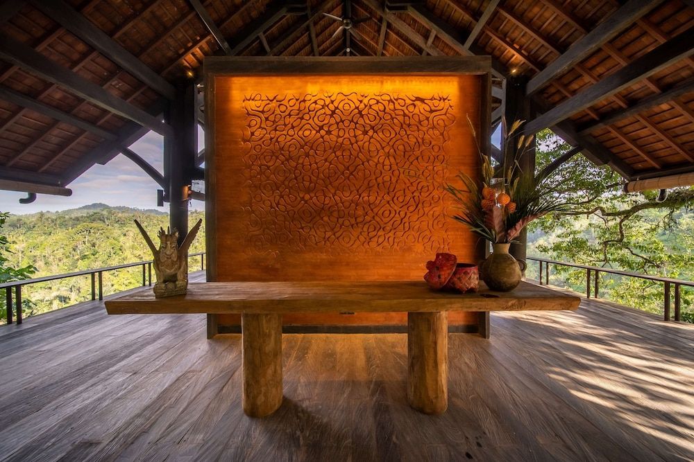 Buahan, a Banyan Tree Escape 2