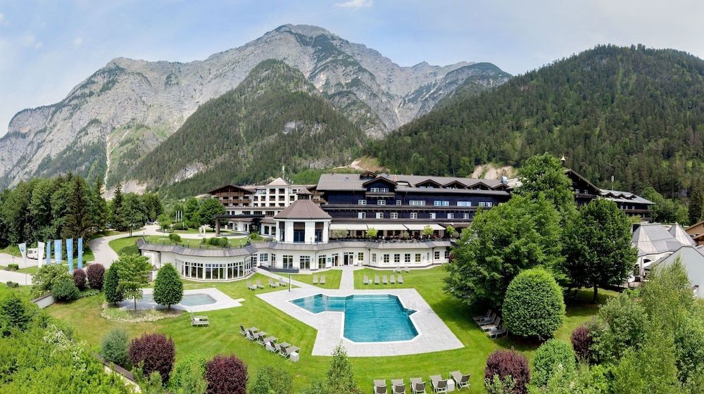 Hotel Gut Brandlhof 1