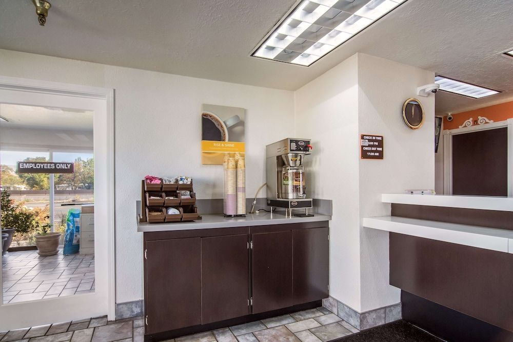 Motel 6-The Dalles, OR 2