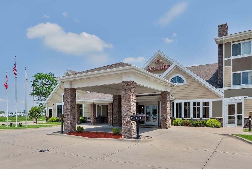 AmericInn by Wyndham Monmouth 1