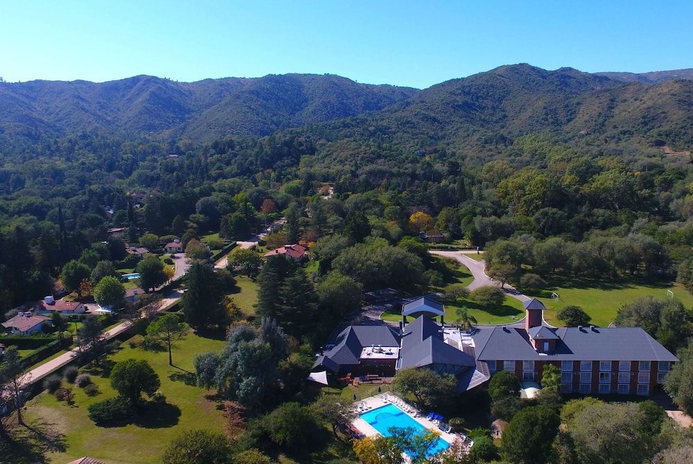Howard Johnson by Wyndham, Villa General Belgrano 1