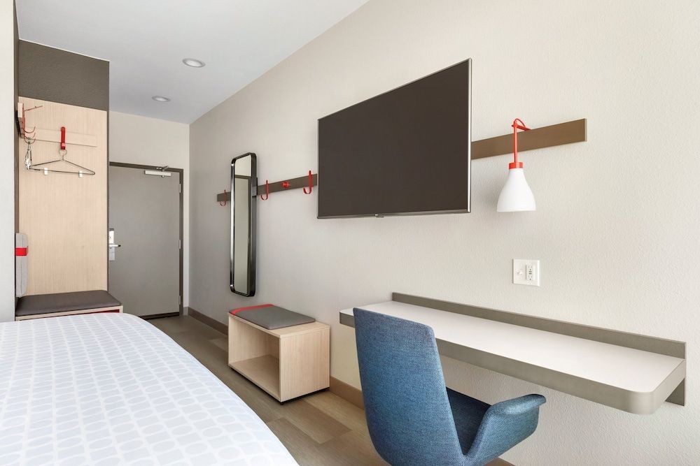 avid hotel BOSTON LOGAN AIRPORT - REVERE by IHG 2