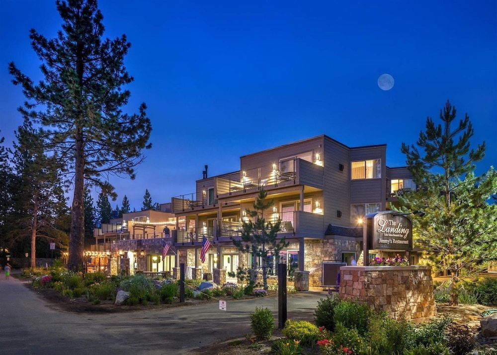 The Landing Resort and Spa 1