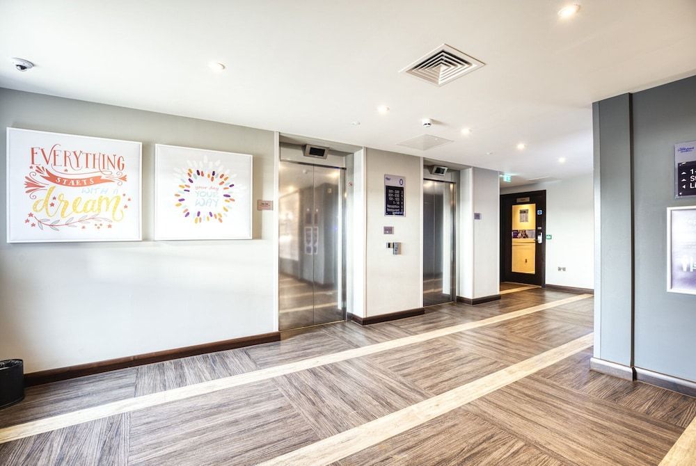 Premier Inn Oxford Kidlington - Airport 2