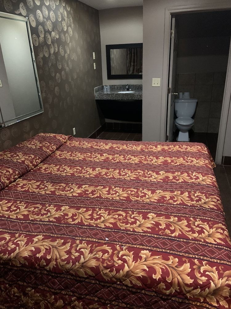 Royal Relax Inn 2