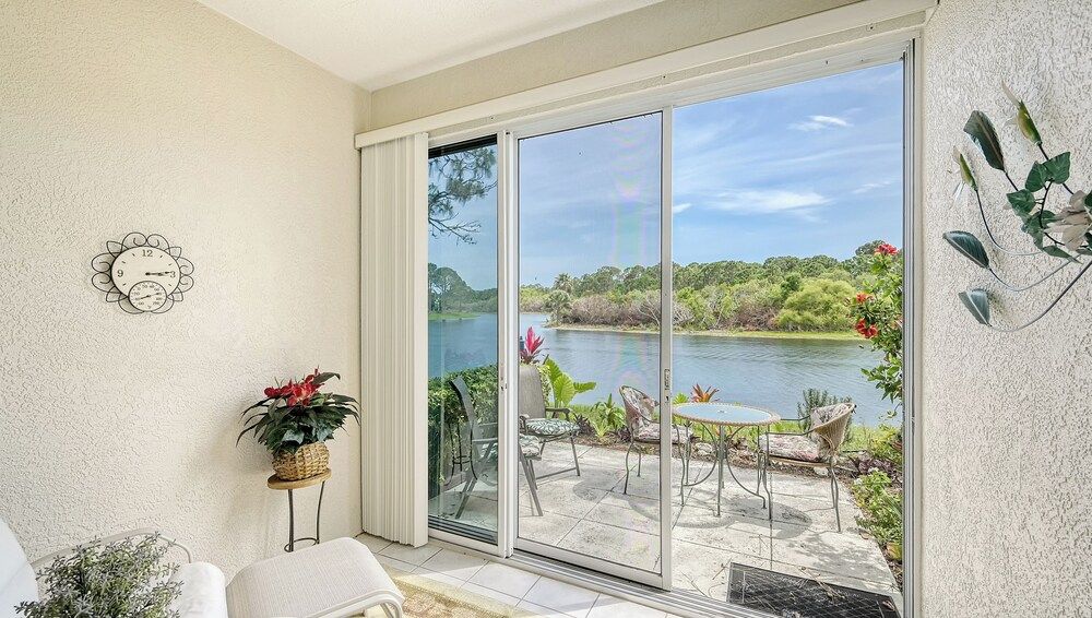 Lake View Retreat 1