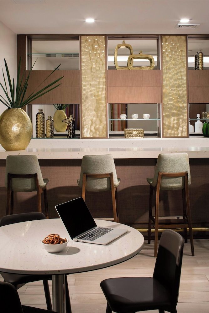 Residence Inn by Marriott Miami Beach South Beach 2
