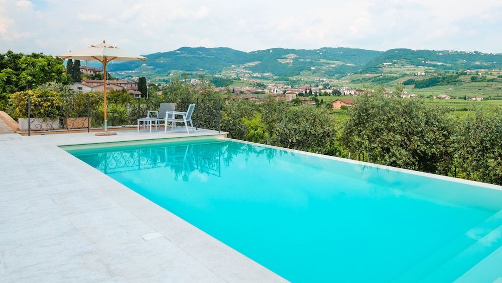 Hotel Villa Moron 1