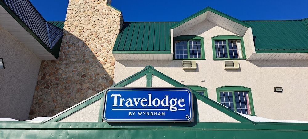 Travelodge by Wyndham Lacombe 1