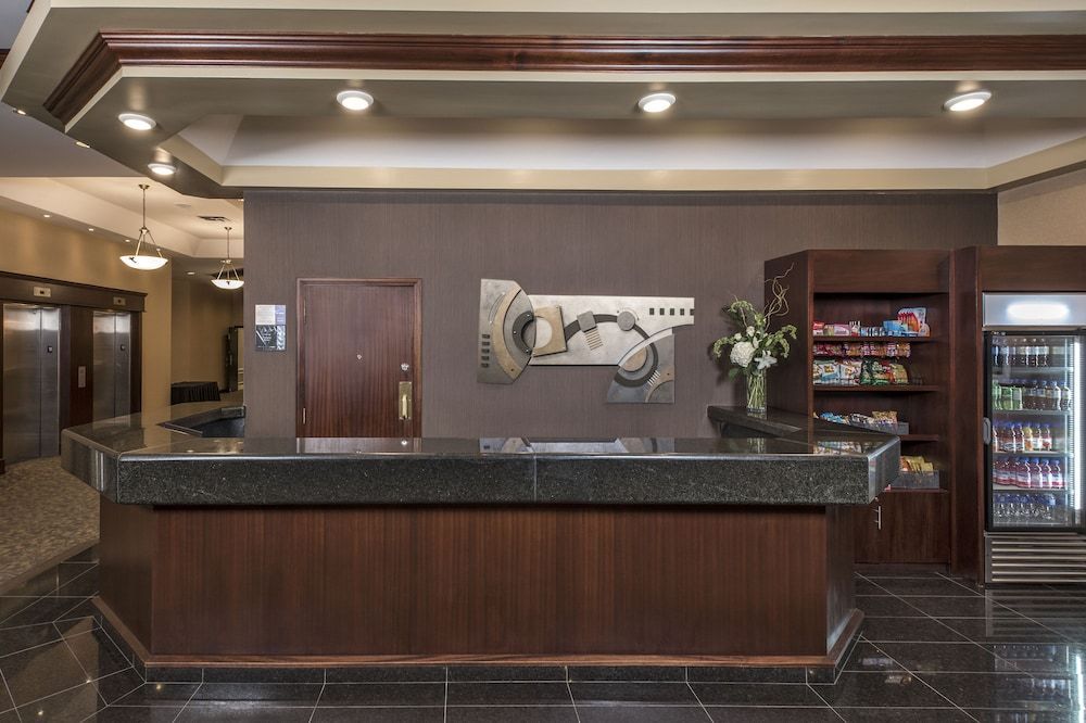 Best Western Plus Winnipeg Airport Hotel 2