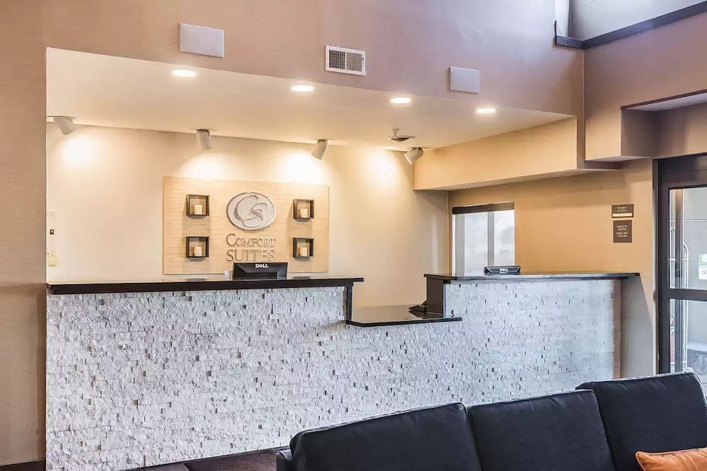 Comfort Suites Fort Wayne North 2