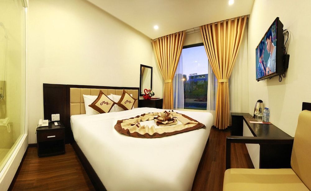 May Hotel 1