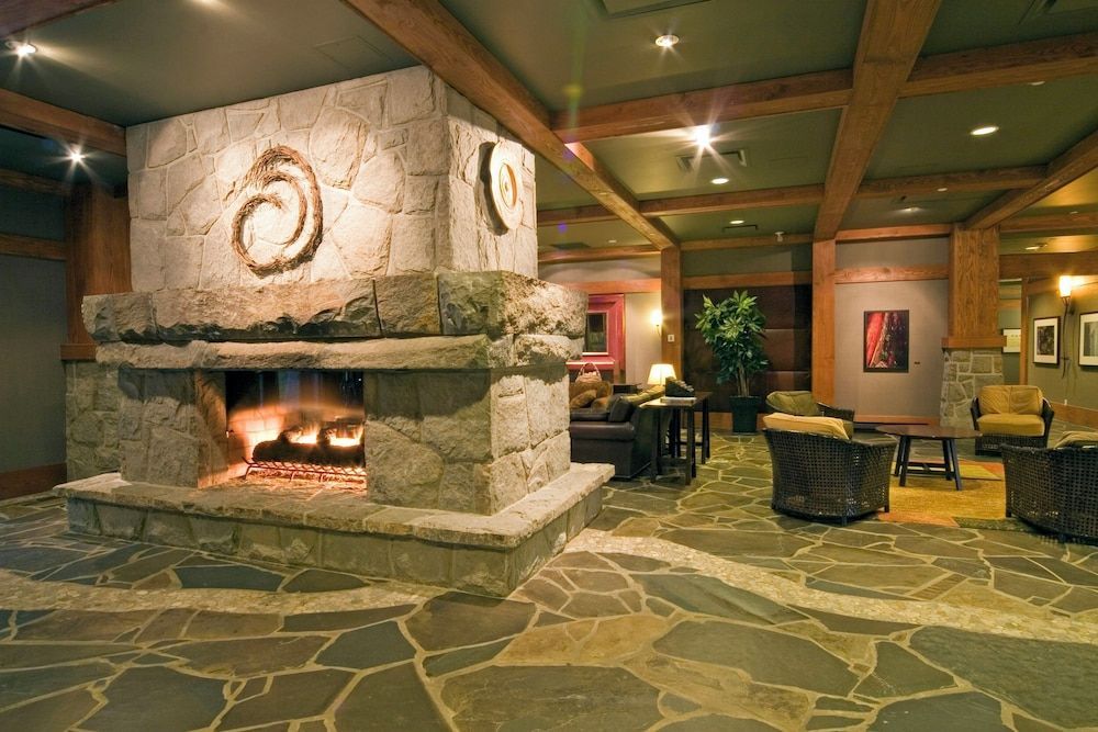 First Tracks Lodge, by Lodging Ovations 2