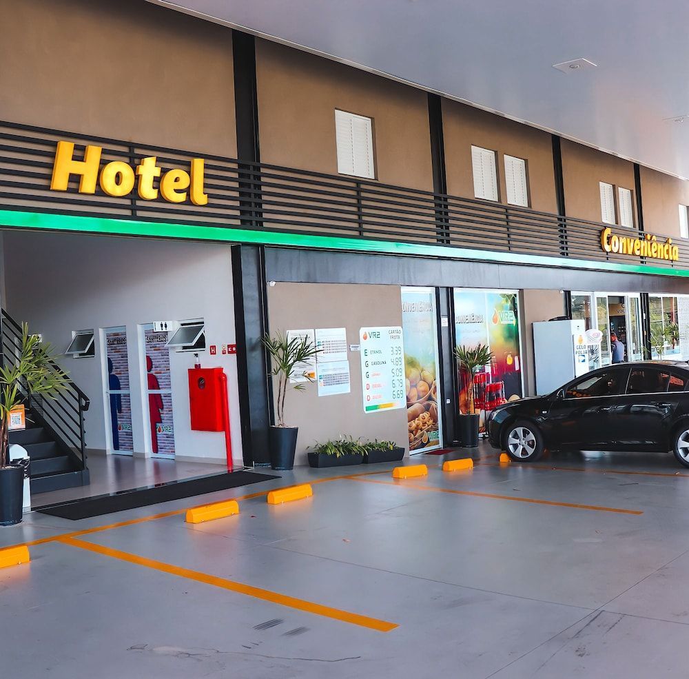 VR2 Hotel 1