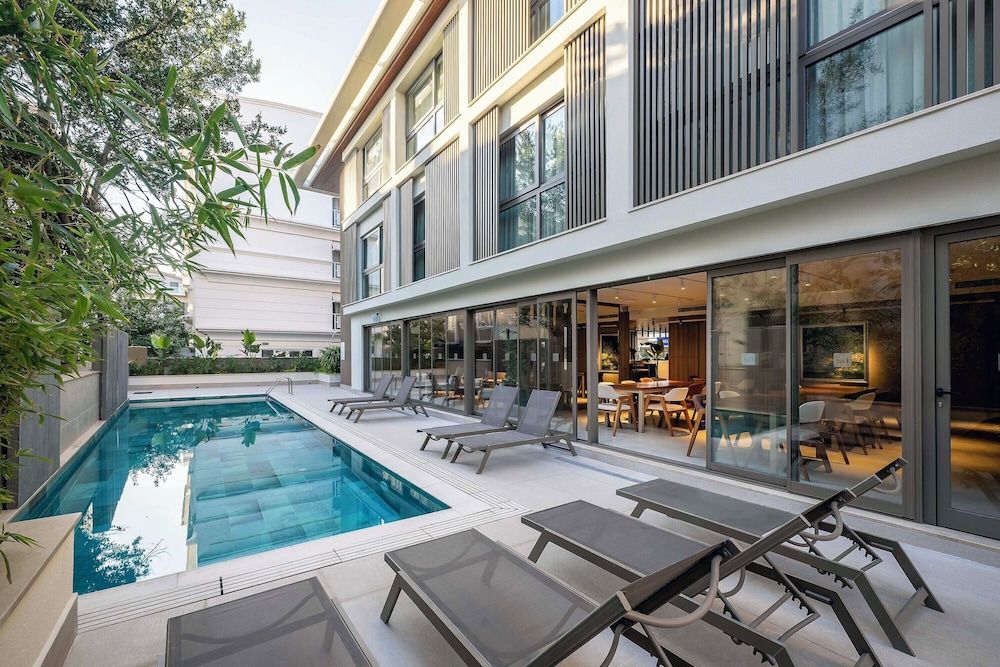 Lei Hotel 1