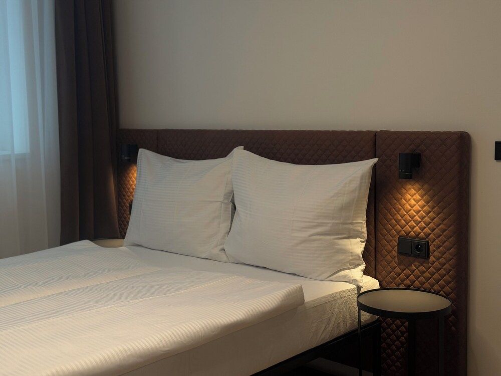 Factory Suites 1