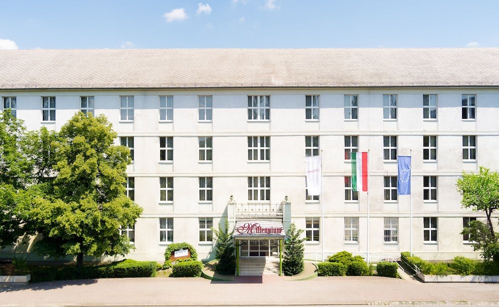 Hotel Millennium 1