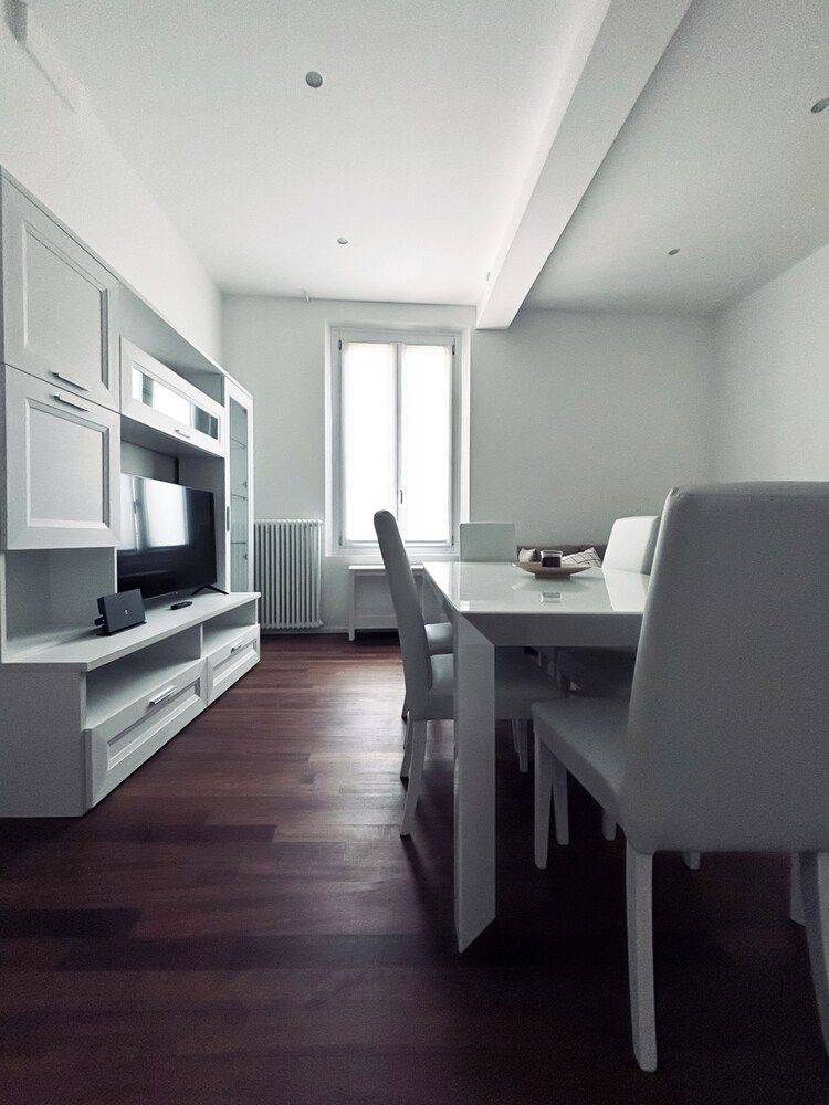 Farini House - apartment in Modena 1