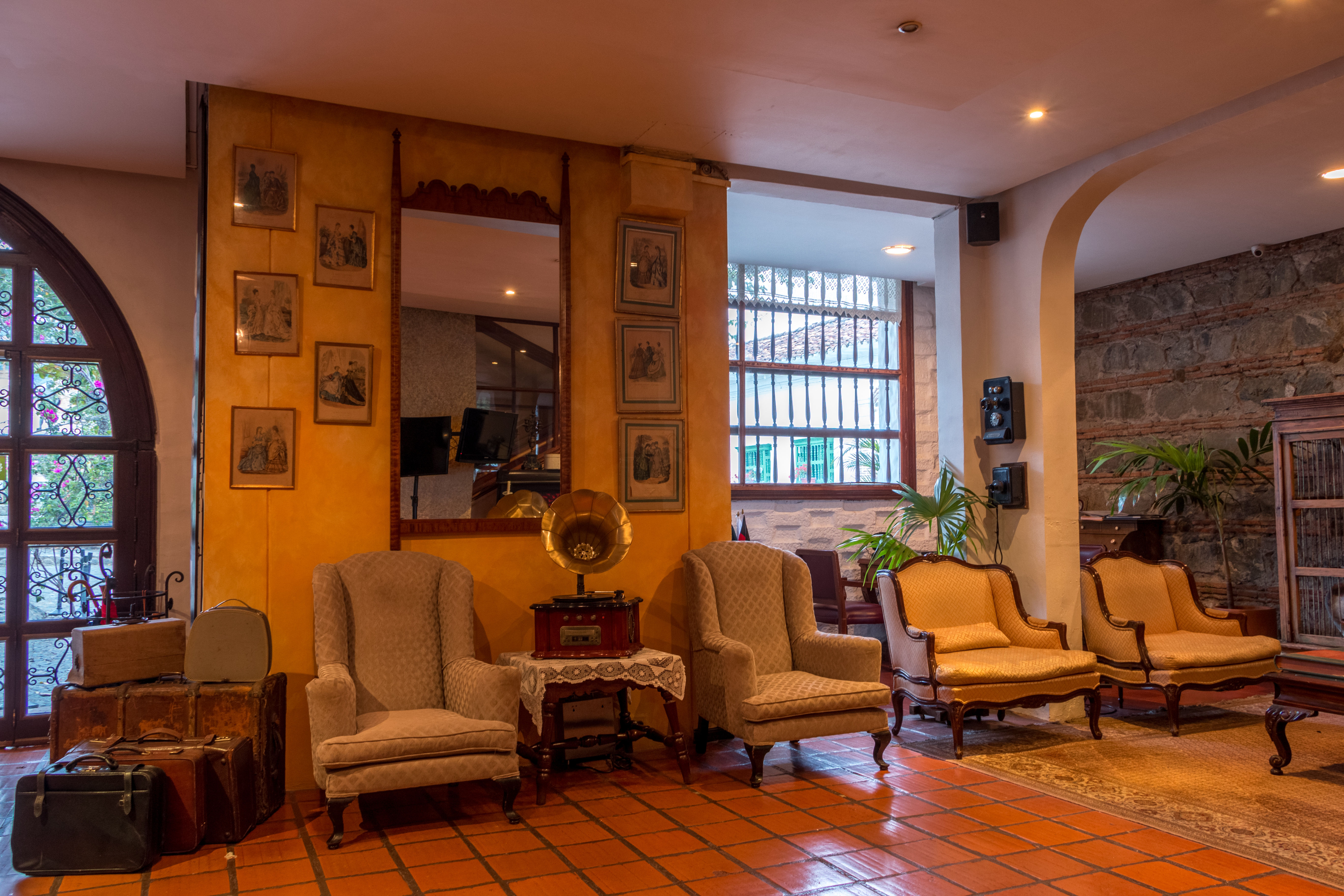Hotel Mariscal Robledo 2