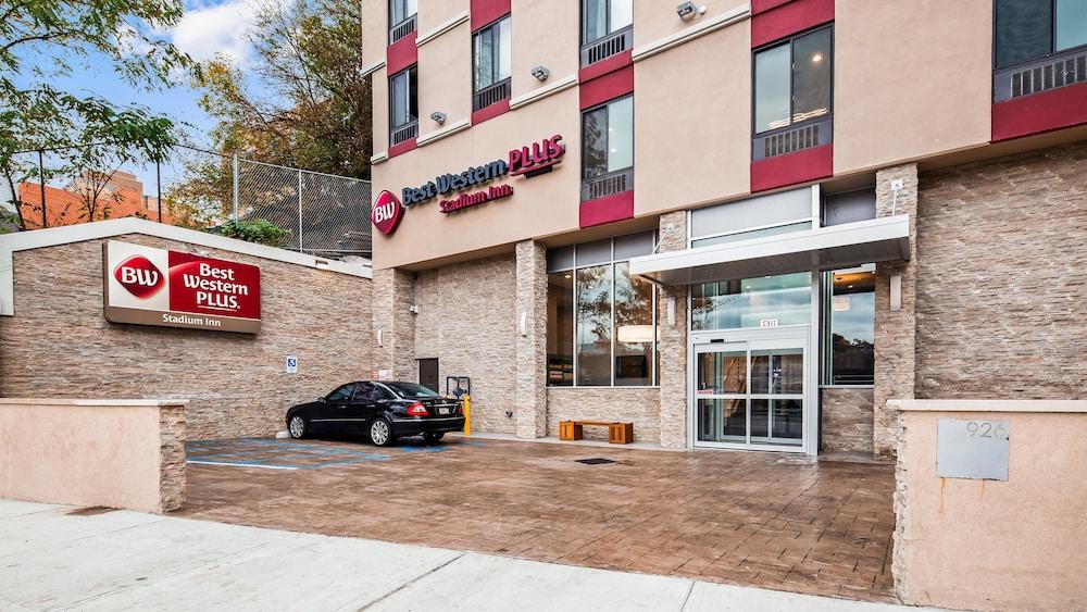 Best Western Plus Stadium Inn 1