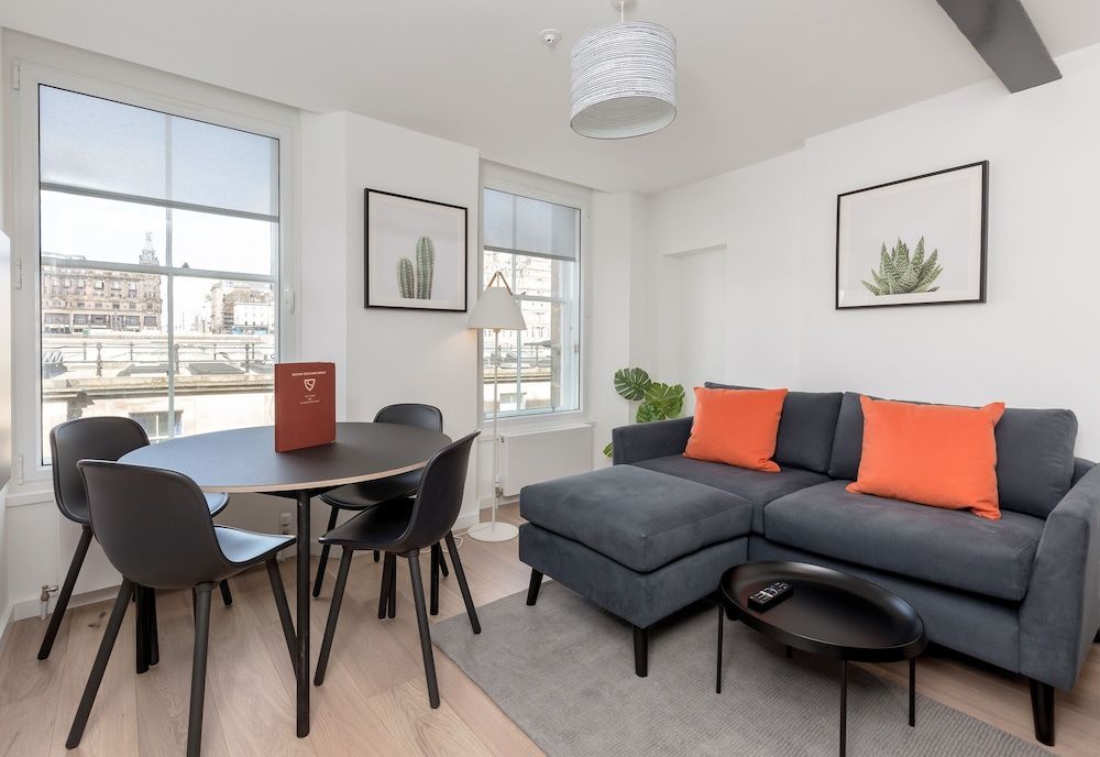 Destiny Scotland Market St Apartments 2