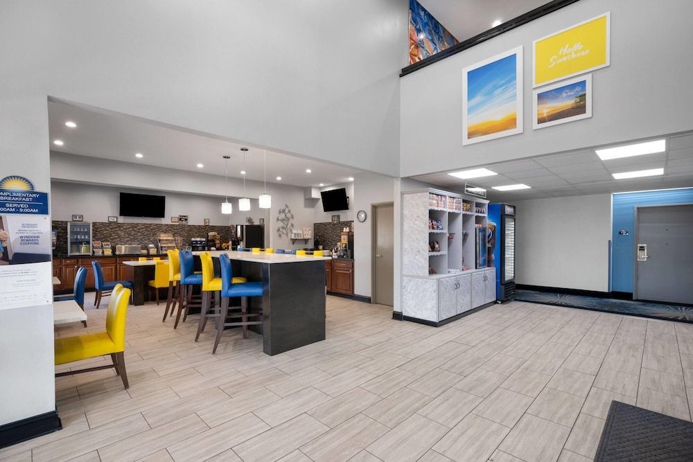 Days Inn by Wyndham Mauldin/Greenville 1