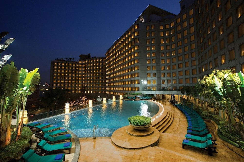 Harbour Plaza Metropolis 1