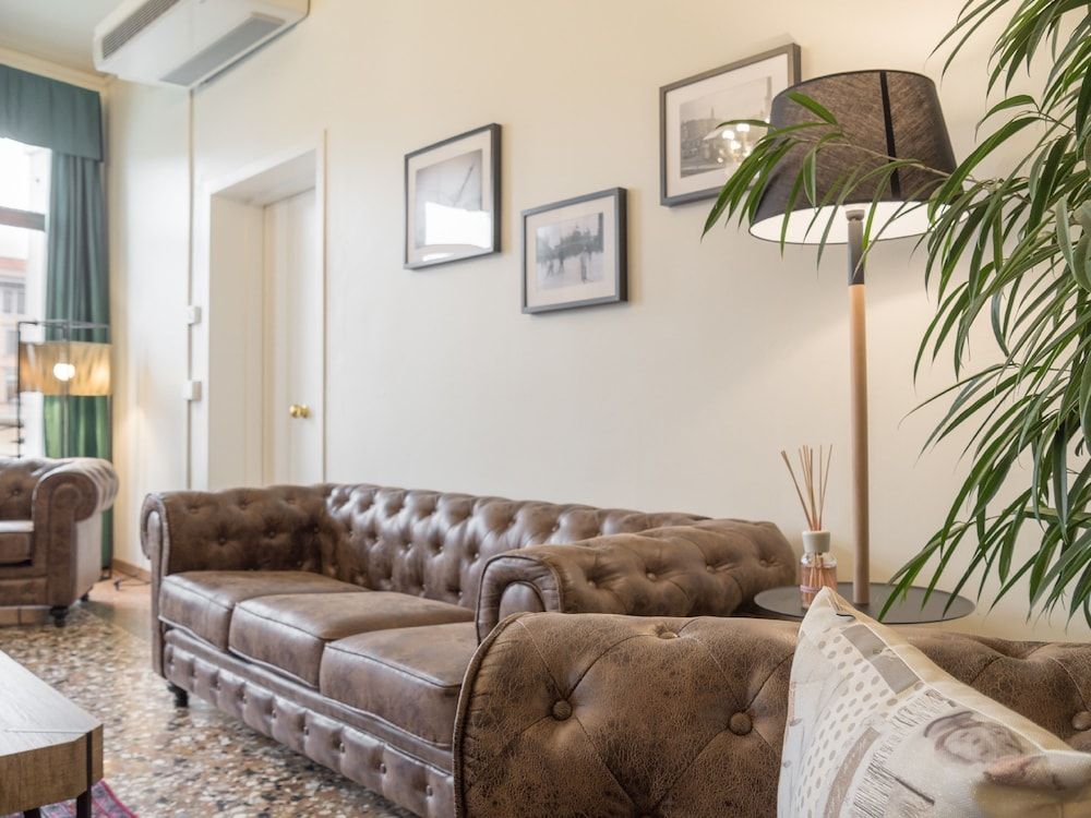 Grand Canal Suite by Wonderful Italy 2