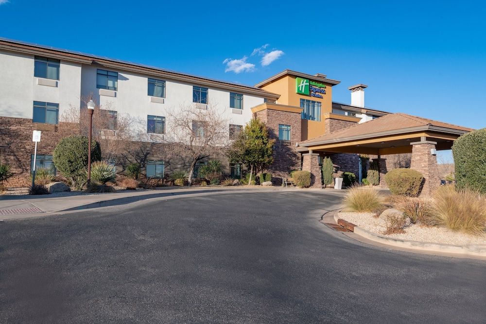 Holiday Inn Express & Suites ST. GEORGE NORTH - ZION by IHG 1